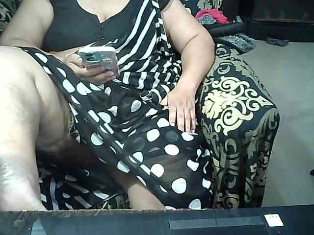 Indianbhabhimilf40 webcam