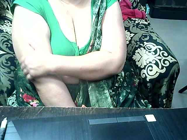 Indianbhabhimilf40 webcam