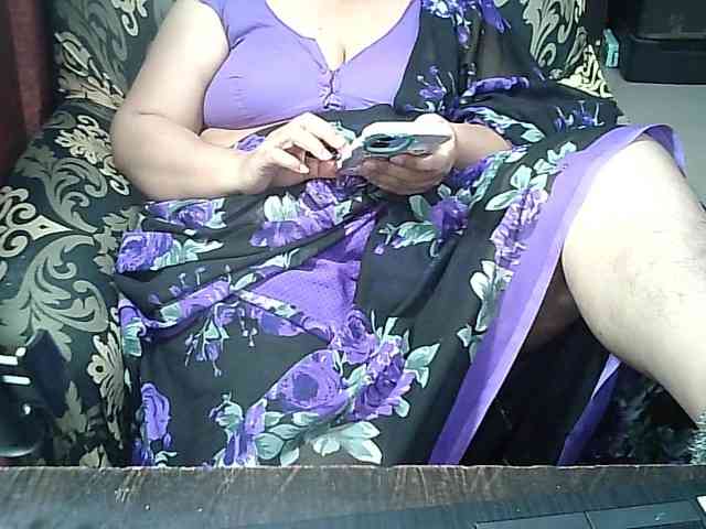 Indianbhabhimilf40 webcam