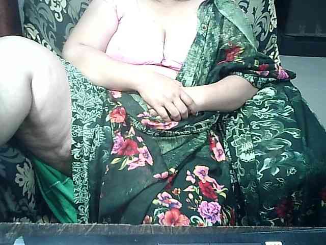 Indianbhabhimilf40 webcam