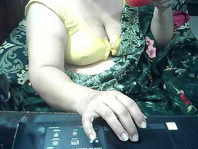 Indianbhabhimilf40 webcam