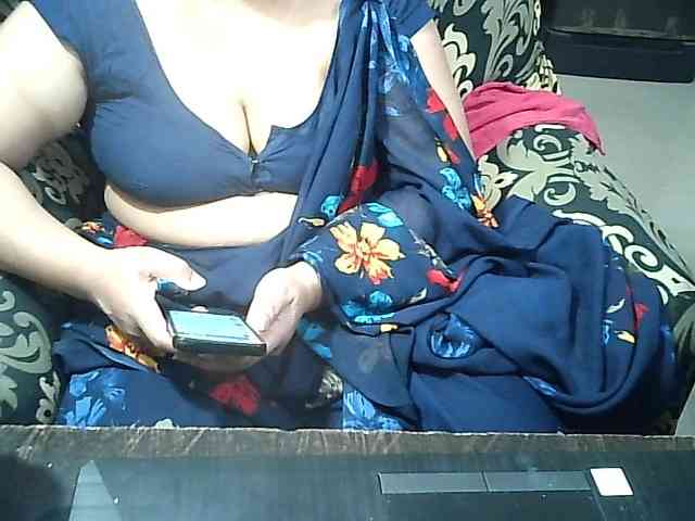 Indianbhabhimilf40 webcam