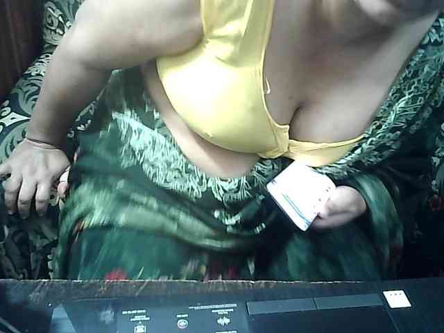 Indianbhabhimilf40 webcam