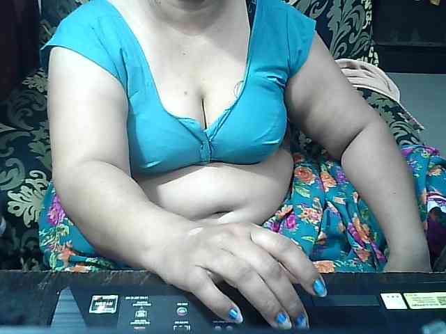 Indianbhabhimilf40 webcam