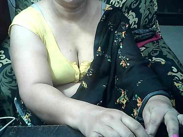 Indianbhabhimilf40 webcam