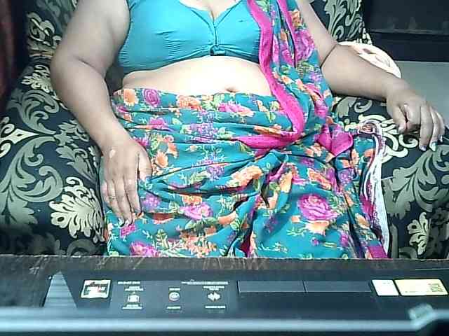 Indianbhabhimilf40 webcam