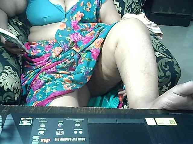 Indianbhabhimilf40 webcam