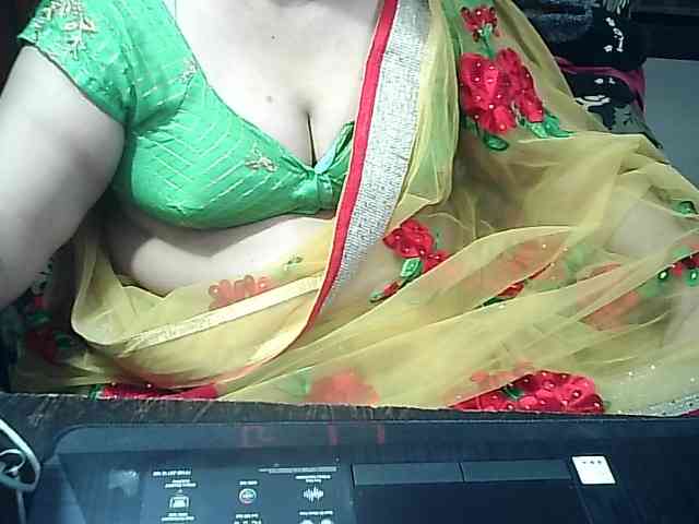 Indianbhabhimilf40 webcam