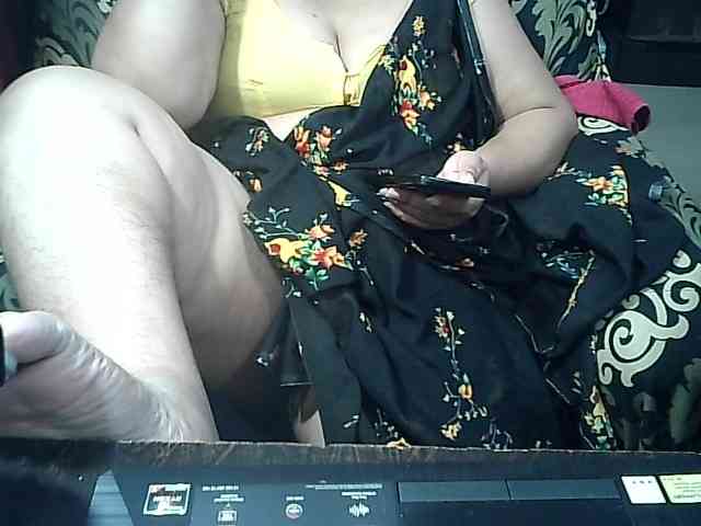 Indianbhabhimilf40 webcam