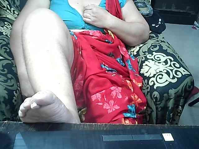 Indianbhabhimilf40 webcam