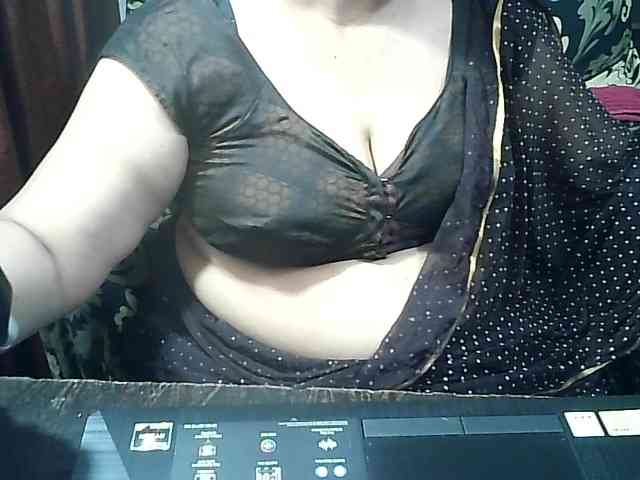 Indianbhabhimilf40 webcam