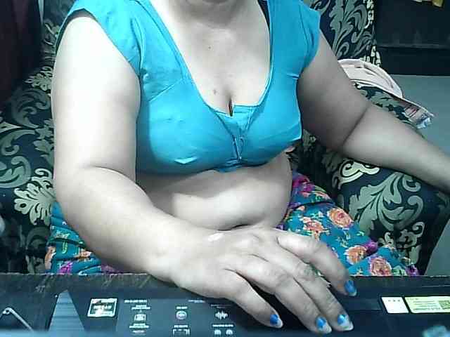 Indianbhabhimilf40 webcam