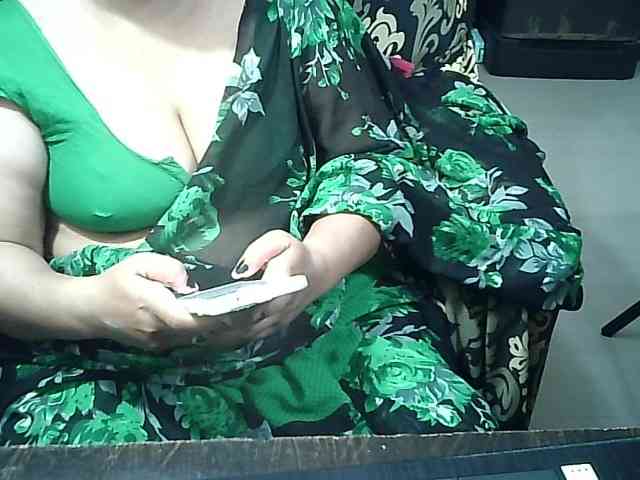 Indianbhabhimilf40 webcam