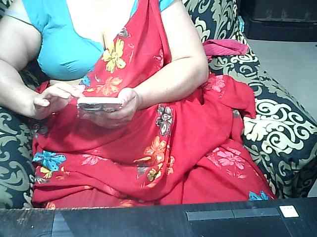 Indianbhabhimilf40 webcam