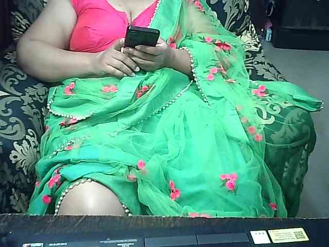 Indianbhabhimilf40 webcam