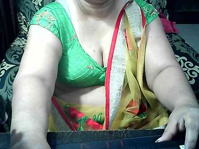 Indianbhabhimilf40 webcam