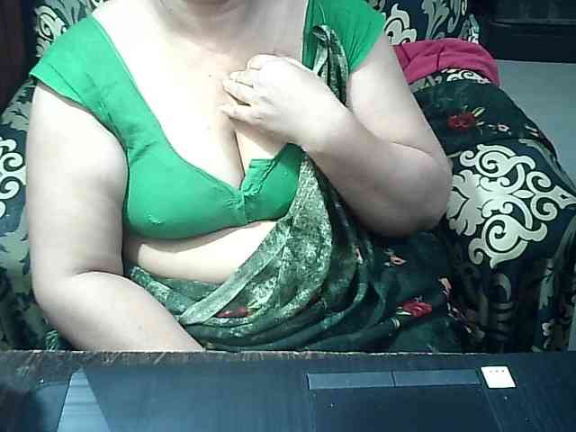 Indianbhabhimilf40 webcam