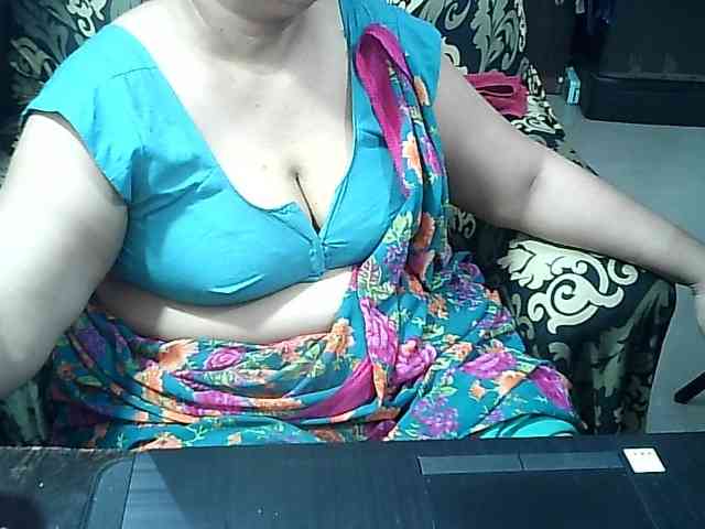 Indianbhabhimilf40 webcam