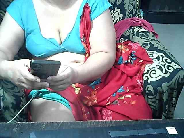 Indianbhabhimilf40 webcam