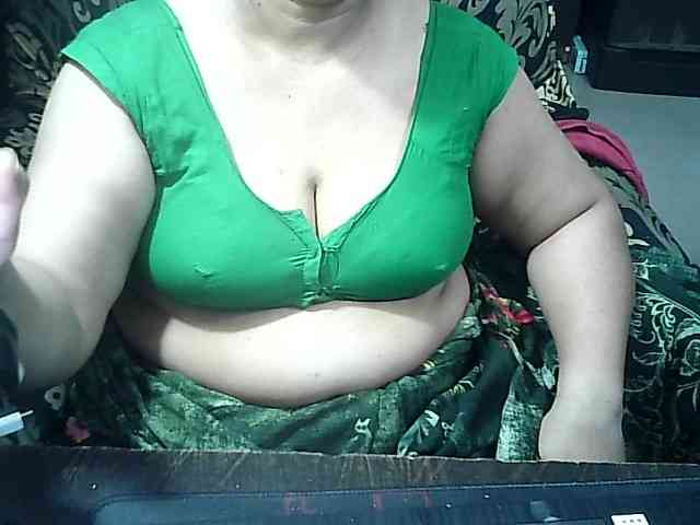 Indianbhabhimilf40 webcam