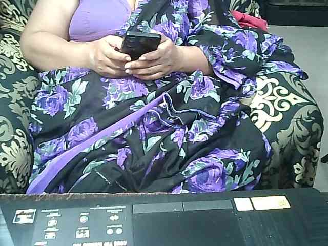 Indianbhabhimilf40 webcam