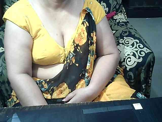 Indianbhabhimilf40 webcam