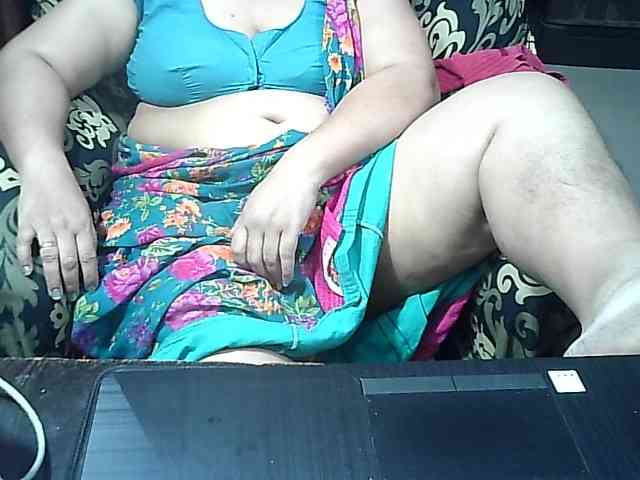 Indianbhabhimilf40 webcam