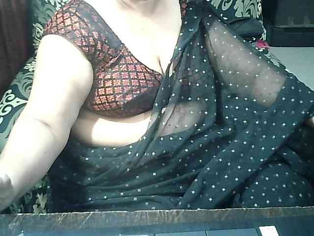 Indianbhabhimilf40 webcam