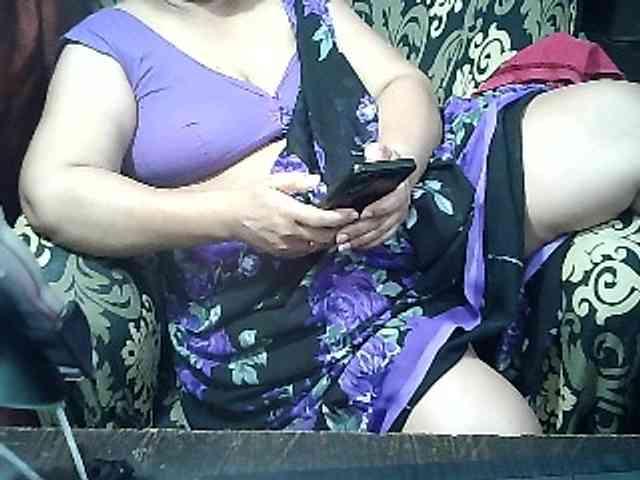 Indianbhabhimilf40 webcam