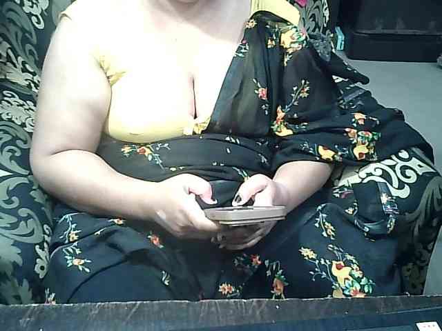 Indianbhabhimilf40 webcam