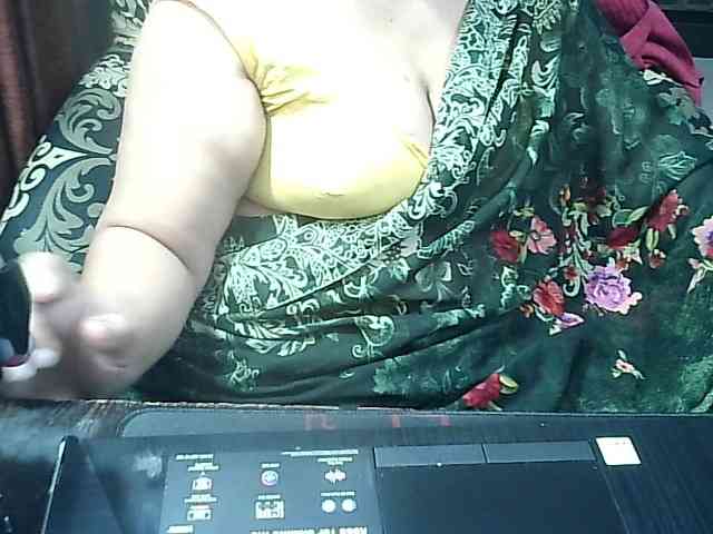 Indianbhabhimilf40 webcam