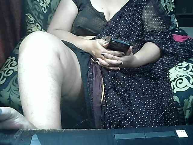 Indianbhabhimilf40 webcam