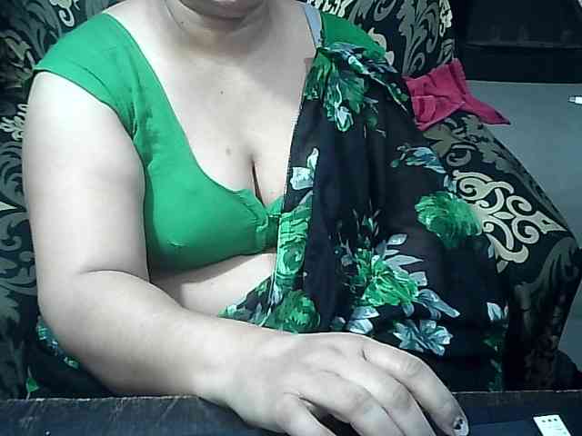 Indianbhabhimilf40 webcam