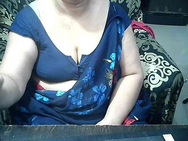 Indianbhabhimilf40 webcam