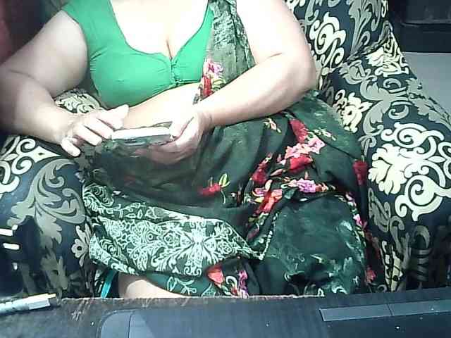 Indianbhabhimilf40 webcam