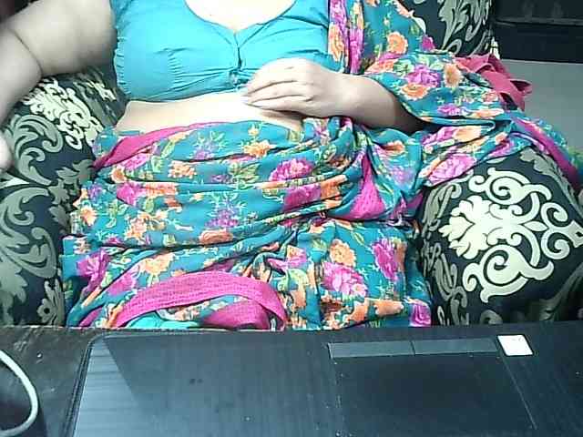 Indianbhabhimilf40 webcam
