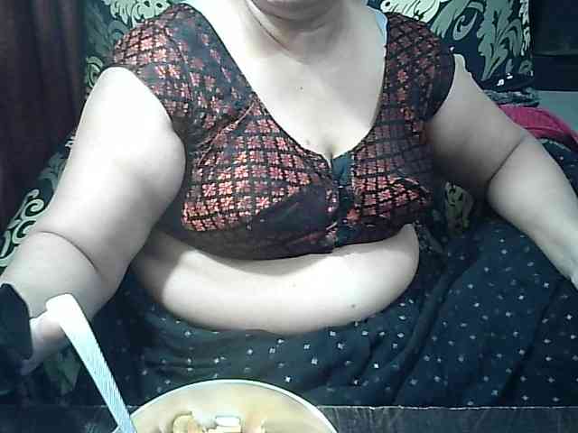 Indianbhabhimilf40 webcam