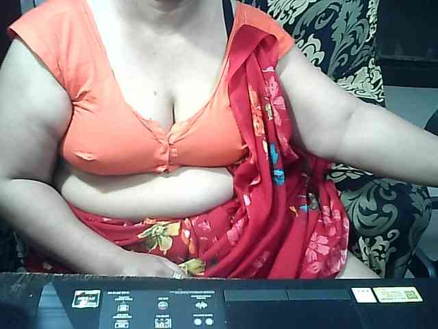 Indianbhabhimilf40 webcam