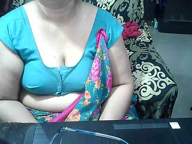 Indianbhabhimilf40 webcam