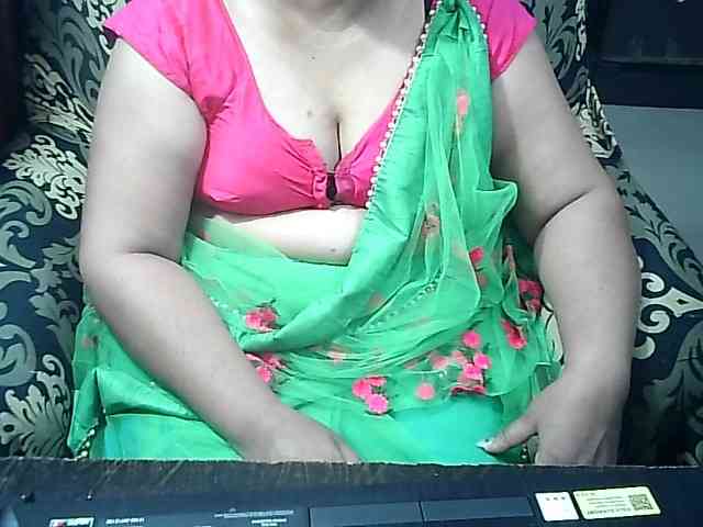 Indianbhabhimilf40 webcam