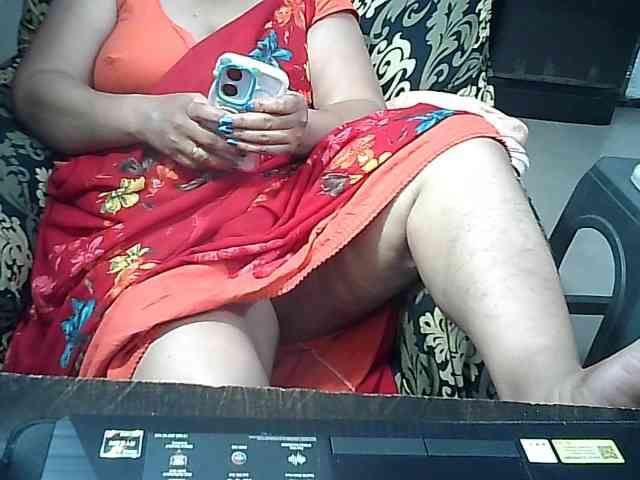 Indianbhabhimilf40 webcam