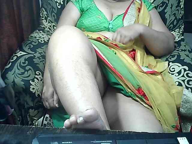 Indianbhabhimilf40 webcam