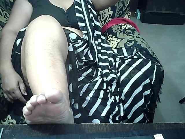 Indianbhabhimilf40 webcam