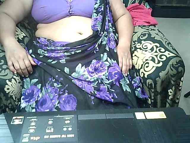 Indianbhabhimilf40 webcam