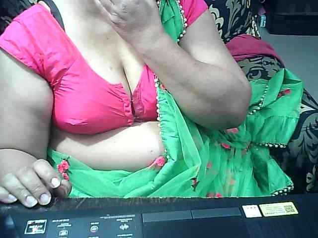 Indianbhabhimilf40 webcam
