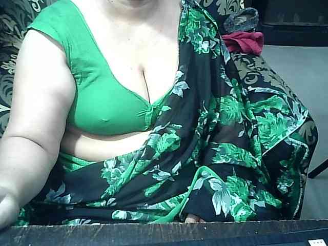 Indianbhabhimilf40 webcam