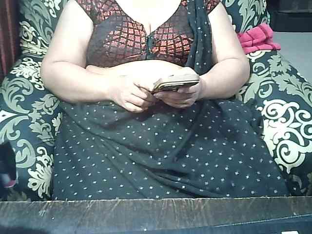 Indianbhabhimilf40 webcam