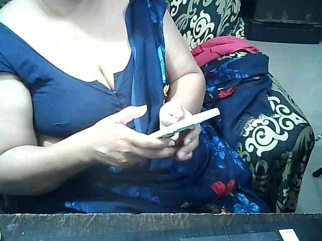 Indianbhabhimilf40 webcam