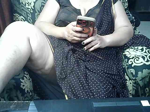 Indianbhabhimilf40 webcam