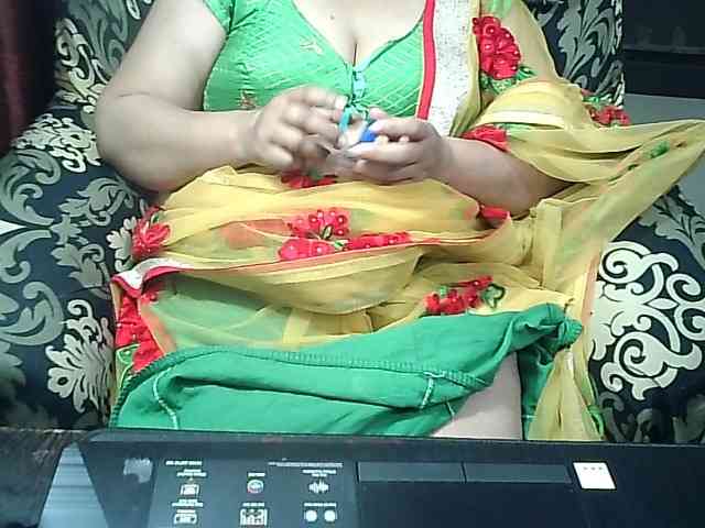 Indianbhabhimilf40 webcam